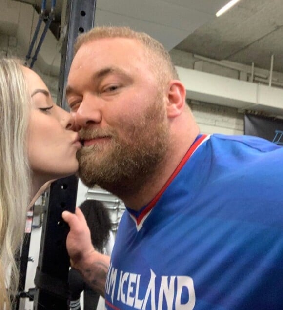 Hafþór Júlíus Björnsson et sa femme Kelsey Henson sur Instagram. Le 25 août 2019.