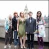 Evanna Lynch, Rupert Grint, Emma Watson, Daniel Radcliffe et Katie Leung lors du lancement du film "Harry Potter et l'Ordre du Phoenix" à Londres en 2007.