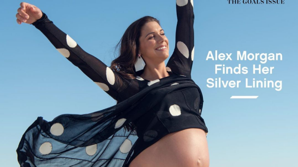 Alex Morgan, enceinte : À 9 mois de grossesse, elle continue de faire du sport