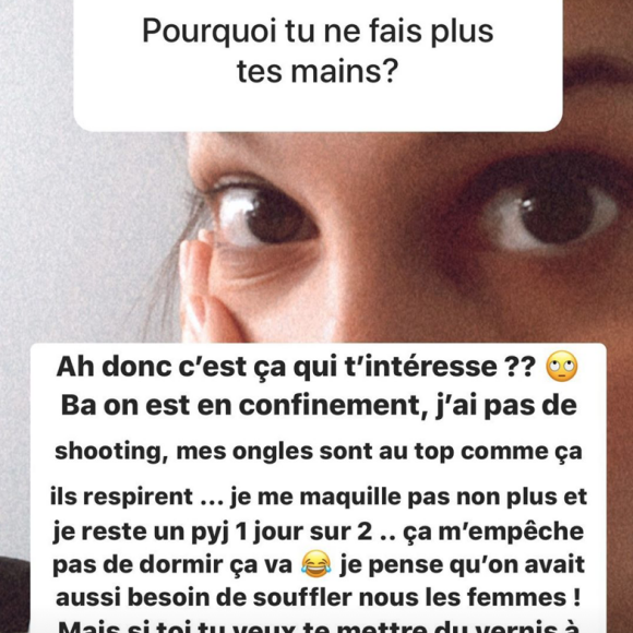 Pourquoi Iris Mittenaere ne se fait plus de manucure ? Elle répond à la question d'un follower sur Instagram, dans sa story du mercredi 15 avril 2020.