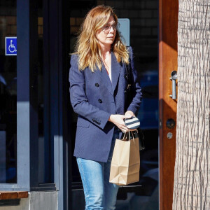 Exclusif - Ellen Pompeo est allée acheter des glaces chez McConnell dans le quartier de Studio City à Los Angeles, le 7 février 2020.