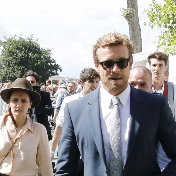 Simon Baker et sa femme - Prix de Diane Longines 2019 à l'hippodrome de Chantilly, Le 16 Juin 2019. © Marc Ausset-Lacroix/Bestimage