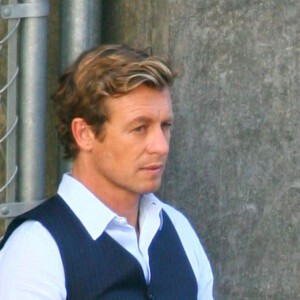 Simon Baker sur le tournage de la série "Mentalist" à Los Angeles en 2012.