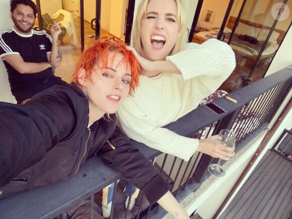 Kristen Stewart ose les cheveux oranges, sur Instagram, mars 2020.