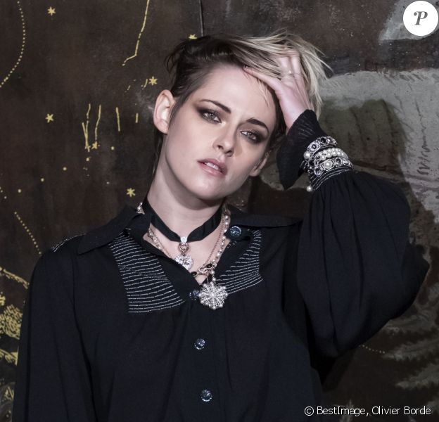 Kristen Stewart lors du photocall du défilé Chanel Métiers d'Art 2019 / 2020 au Grand Palais à Paris le 4 décembre 2019 © Olivier Borde / Bestimage