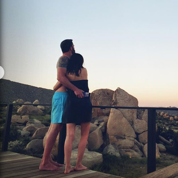 Ana de Armas fête ses 32 ans avec son compagnon Ben Affleck. Mai 2020.