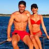Véronique Zidane, sublime en bikini rouge, pose avec son fils Luca lors de vacances à Ibiza le 1er juillet 2017.