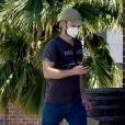 Exclusif - Chace Crawford est allé faire des courses pendant l'épidémie de coronavirus (COVID-19) à Los Angeles. Le 1er mai 2020.