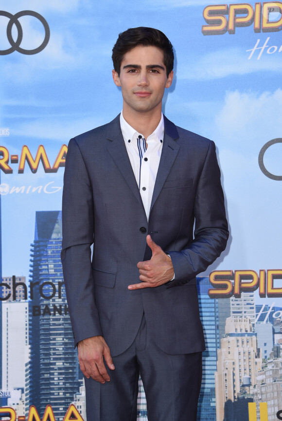 Max Ehrich à l'avant-première de 'Spider-Man: Homecoming au TCL Chinese Theater à Hollywood, le 28 juin 2017 © Chris Delmas/Bestimage