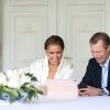 Le grand-duc Henri et la grande-duchesse Maria Teresa de Luxembourg ont pu découvrir par Skype leur petit-fils le prince Charles, premier enfant du prince Guillaume et de la princesse Stéphanie, quelques heures après sa naissance dimanche 10 mai 2020. © Cour grand-ducale / Sophie Margue