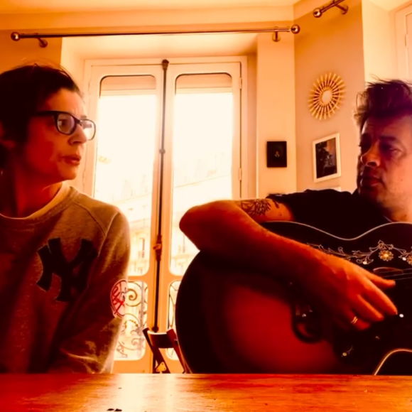 Benjamin Biolay et son ex-femme Chiara Mastroianni réunis en chanson sur Instagram, le 11 mai 2020.