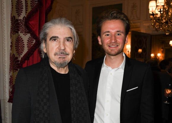 Serge Lama et Bastien Kossek - Lancement du livre "Sardou Regards" de B.Kossek à l'hôtel Raphael à Paris, France, le 15 avril 2019. © Coadic Guirec/Bestimage