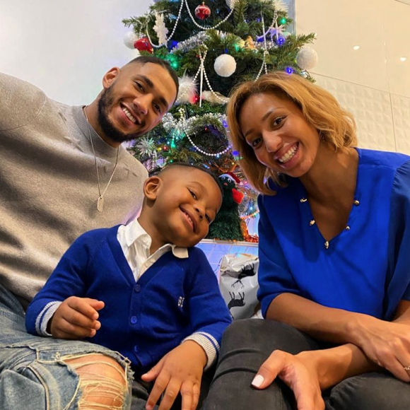 Tony Yoka, Estelle Mossely, enceinte, et leur premier enfant Ali fêtent Noël. Décembre 2019.