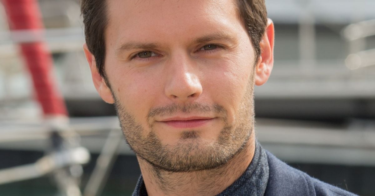 Hugo Becker Au Service De La France Hugo Becker - Photocall de Au service de la France dans le cadre du 17e