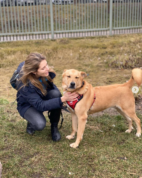 Aleksandra Prykowska et son labrador, Logan. Février 2020.