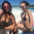 Le 23 mai 2020, Lily-Rose Depp a célébré l'anniversaire de l'une de ses amies sur Instagram en ressortant une photo d'elle en bikini, prise à l'occasion d'une sortie en mer.