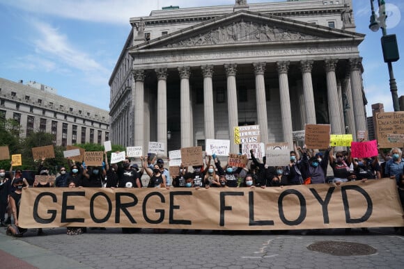 New York - Manifestation dans tous les États-Unis et vague de colère suite à la mort de George Floyd, mort lors d'une arrestation par 4 policiers blancs à Minneapolis le 29 mai 2020.