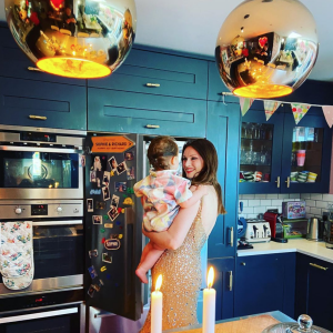 Sophie Ellis-Bextor et son fils Mickey. Avril 2020.