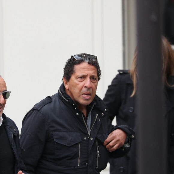 Michel Boujenah, Elie Semoun et Smaïn - Hommage à Guy Bedos en l'église de Saint-Germain-des-Prés à Paris le 4 juin 2020. 04/06/2020 - Paris