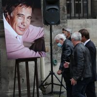 Obsèques de Guy Bedos : Belmondo, Jean Dujardin, Doria Tillier... l'adieu des VIP
