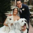 Michelle Wie a publié une photo de son mariage avec Jonnie West sur Instagram le 27 août 2019, à l'occasion de la journée internationale des chiens.