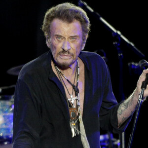 Exclusif - Johnny Hallyday en concert au Vélodrome à Arcachon, où 8500 personnes sont venues l'acclamer. Le 19 juillet 2016 © Patrick Bernard-Thibaud Moritz / Bestimage