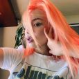 Ava Max dévoile sa nouvelle couleur de cheveux. Juin 2020.