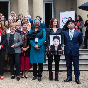 Emma Watson, Kathryn Kaufman, Maryam Monsef, Marlene Schiappa, Caren Marks, Trine Skei Grande, Hélene Marie Laurence Ilboudo, Kazuyuki Nakane - Sommet du G7 en France, le 10 mai 2019. Emma Watson était invitée à parler de l'égalité des genres.