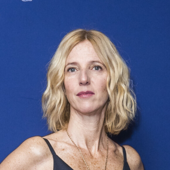 Sandrine Kiberlain au photocall du "Déjeuner des Nommés César 2019" au restaurant le Fouquet's à Paris, France, le 3 février 2019. © Olivier Borde/Bestimage