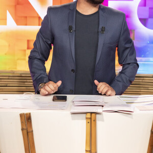 Exclusif - Cyril Hanouna - C. Hanouna et ses chroniqueurs de retour pour la première fois en studio depuis le déconfinement pour l'enregistrement de l'émission "C que du kif!" sur C8 pendant l'épidémie de Coronavirus Covid-19 à Paris le 12 mai 2020. © Jack Tribeca / Bestimage