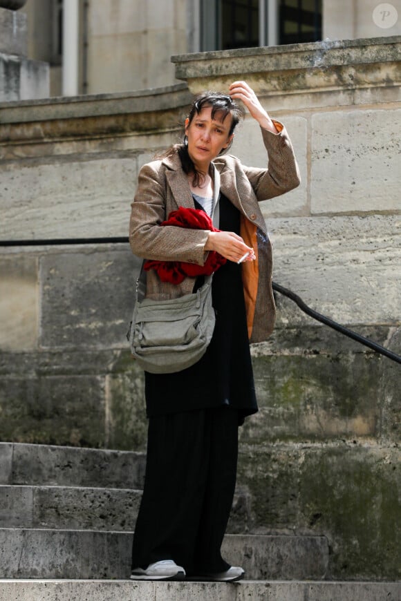 Sorties des obsèques de Marcel Maréchal en l'église Saint-Roch. Paris, le 19 juin 2020.