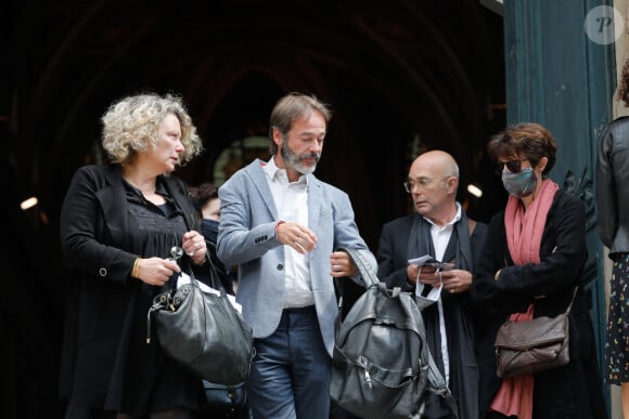 Sorties des obsèques de Marcel Maréchal en l'église Saint-Roch. Paris, le 19 juin 2020.