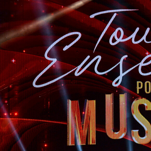 Exclusif - Scène - Kendji Girac, Garou et Laury Thilleman - Enregistrement de l'émission "Tous ensemble pour la musique" pour la fête de la musique 2020 à l'AccorHotels Arena à Paris le 18 juin 2020. © Cyril Moreau / Veeren Ramsamy / Bestimage