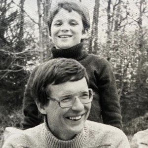 Denis Brogniart et son père, une rare photo partagée à l'occasion de la fête des Pères le 21 juin 2020.