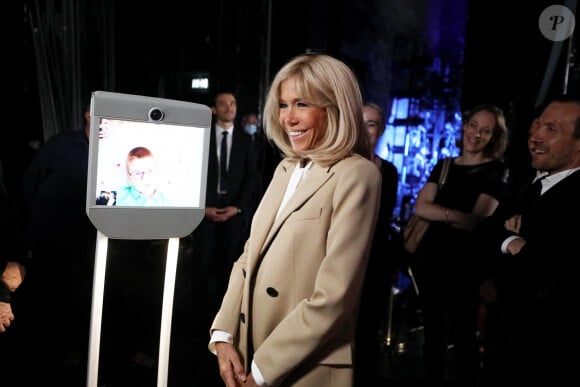 La Première Dame Brigitte Macron - Symphonie pour la vie - Les artistes se mobilisent pour les soignants - Une grande soirée musicale au Théâtre du Châtelet à Paris diffusée le 24 juin en prime time sur France 3. Le 15 juin 2020. © Dominique Jacovides/Bestimage