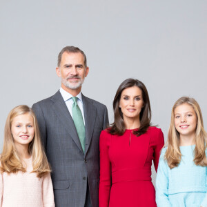 Le roi Felipe VI et la reine Letizia d'Espagne, la princesse Leonor et l'infante Sofia d'Espagne - Photos officielles de la famille royale d'Espagne à Madrid. Le 10 février 2020.