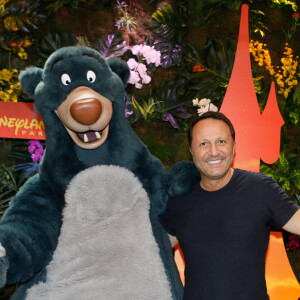 Arthur (Jacques Essebag) au green carpet du Festival du Roi Lion et de la Jungle à Disneyland Paris. Marne-la-Vallée, le 29 juin 2019. © Christophe Clovis