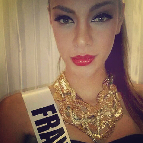 Hinarani de Longeaux sublime à Moscou avant l'élection Miss Univers 2013