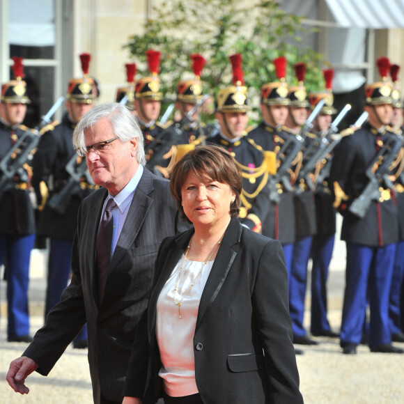 Martine Aubry et son mari Jean-Louis Brochen - Investiture de François Hollande comme président de la République, à Paris, en 2012.