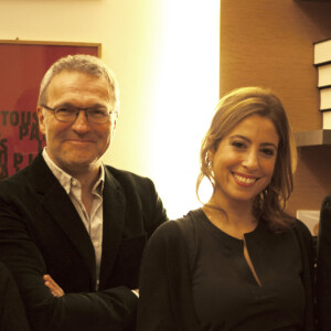 Catherine Barma, Laurent Ruquier, Léa Salamé (lauréate 2015) et Edouard-Vincent Caloni - Remise du Prix Philippe Caloni 2015 à la Scam (Société Civile des Auteurs Multimedias) à Paris le 24 novembre 2015. © Veeren / Bestimage