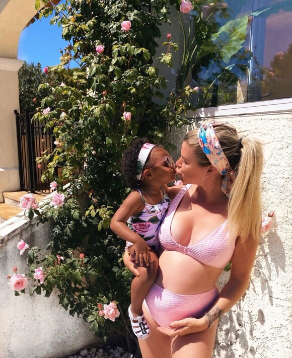 Emilie Fiorelli avec sa fille Louna sur Instagram, le 7 mai 2020