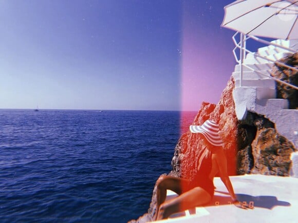 Sveva Alviti en vacances en Italie, sur Instagram, le 10 juillet 2020.