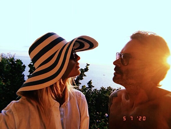 Anthony Delon et sa compagne Sveva Alviti en vacances en Italie, sur Instagram, le 10 juillet 2020.
