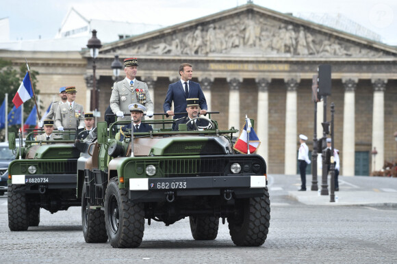 François Lecointre, d'État-Major des armées, le président Emmanuel Macron lors de la cérémonie du 14 juillet à Paris le 14 juillet 2020. © Eliot Blondet / Pool / Bestimage