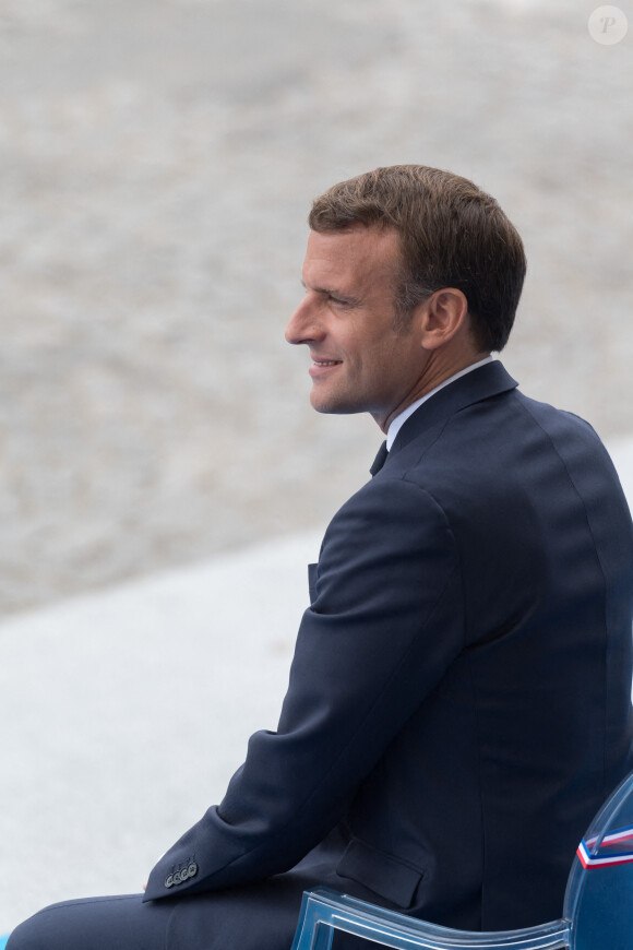 Le président Emmanuel Macron lors de la cérémonie du 14 juillet à Paris le 14 juillet 2020. © Jacques Witt / Pool / Bestimage