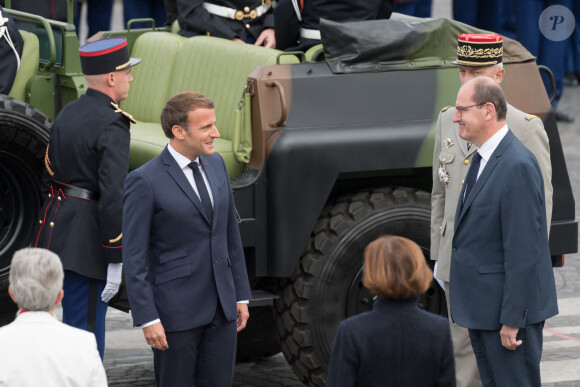 Le président Emmanuel Macron, le premier ministre Jean Casyex lors de la cérémonie du 14 juillet à Paris le 14 juillet 2020. © Jacques Witt / Pool / Bestimage