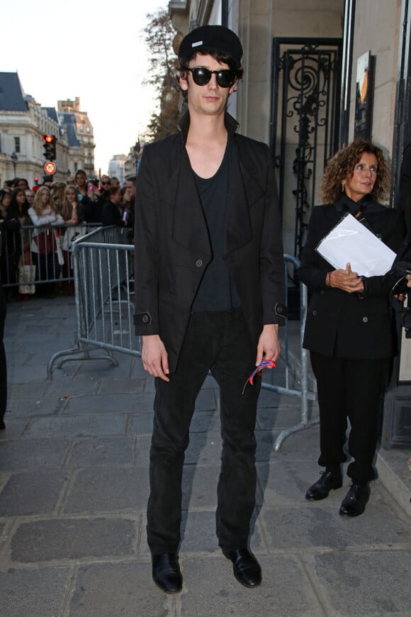 igor Divetain-Vadim, petit fils de Catherine Deneuve - Arrivée des people au défilé Jean-Paul Gaultier prêt-à-porter printemps-été 2013 à Paris. Le 29 septembre 2012.