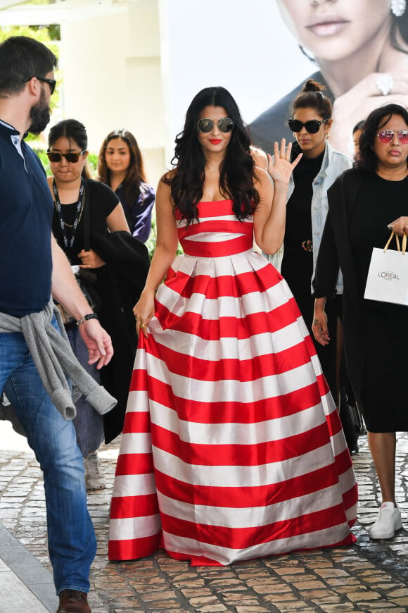 Rai Aishwarya - Les célébrités devant l'hôtel Martinez lors du 72ème Festival International du Film de Cannes, le 19 mai 2019.