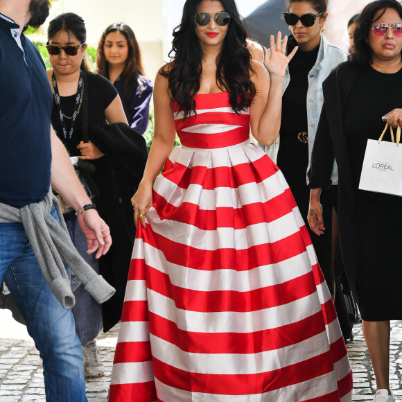 Rai Aishwarya - Les célébrités devant l'hôtel Martinez lors du 72ème Festival International du Film de Cannes, le 19 mai 2019.