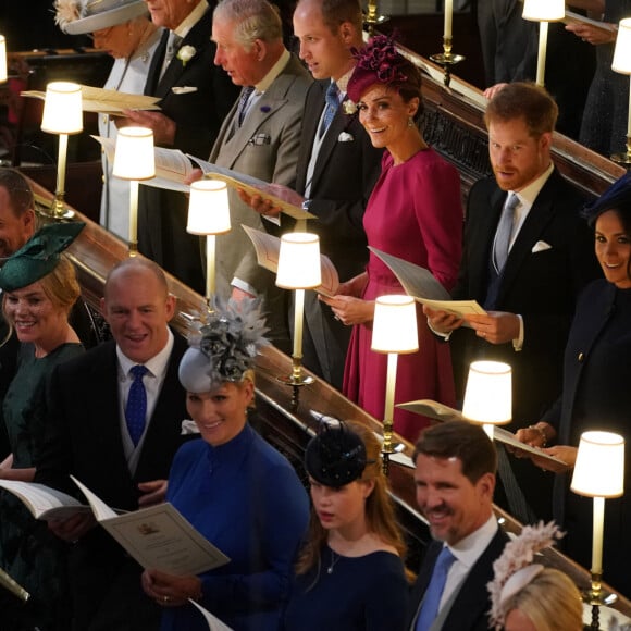 La reine Elisabeth II d'Angleterre et le prince Philip, duc d'Edimbourg, Le prince William, duc de Cambridge, et Catherine (Kate) Middleton, duchesse de Cambridge, Le prince Harry, duc de Sussex, et Meghan Markle, duchesse de Sussex, la princesse Anne, Sarah Ferguson, duchesse d'York et la princesse Beatrice d'York, Peter Phillips, Autumn Phillips, Mike Tindall, Zara Tindall, Lady Louise Mountbatten-Windsor et le prince Pavlos de Grèce - Cérémonie de mariage de la princesse Eugenie d'York et Jack Brooksbank en la chapelle Saint-George au château de Windsor, Royaume Uni le 12 octobre 2018.